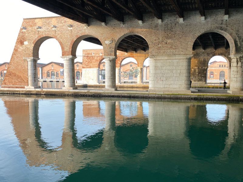 Biennale1.jpg